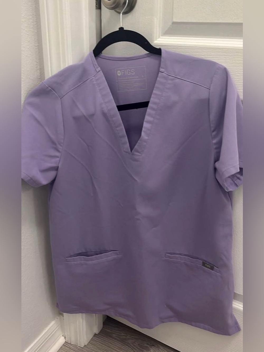 FIGs Lavender Dew
S Casma Top